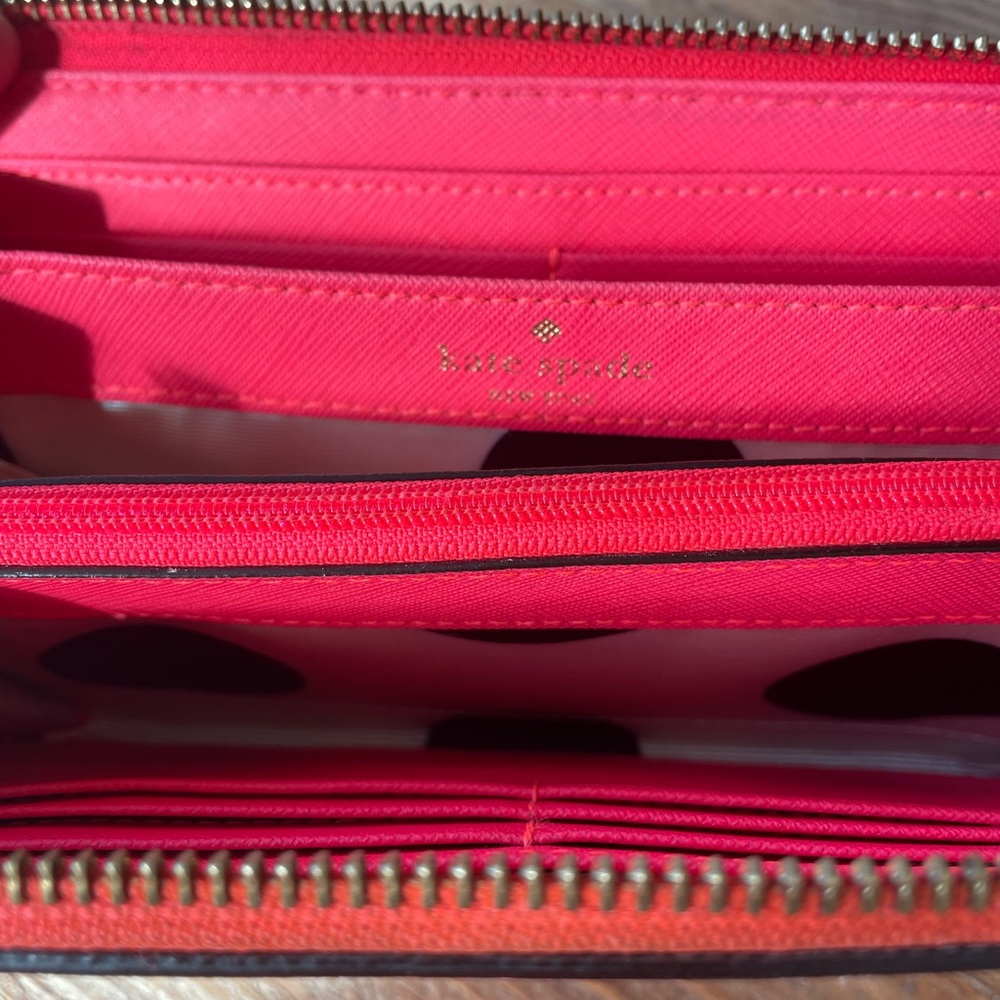 Wallet - Picture 4 of 6